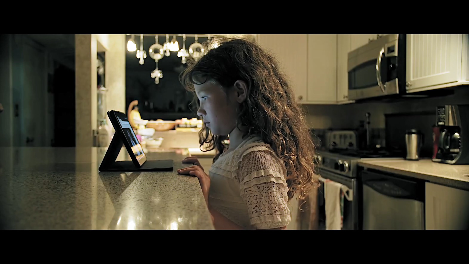 附身实验剧照的剧照