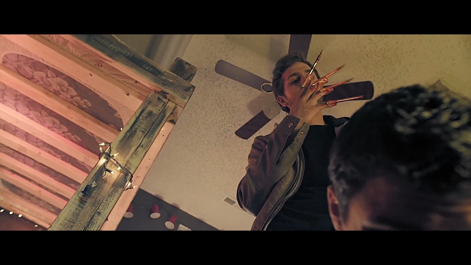 附身实验剧照的剧照