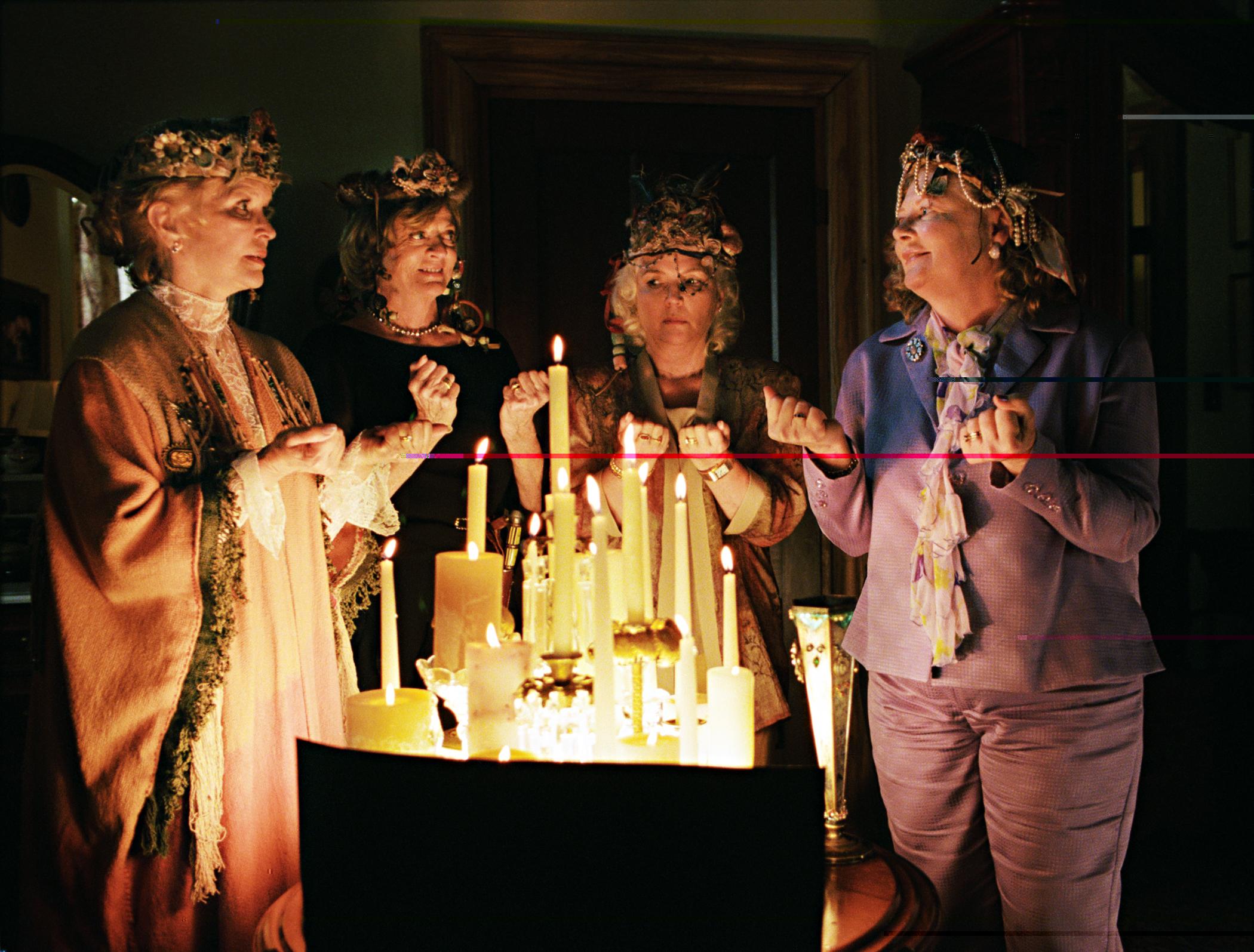 丫丫姐妹们的神圣秘密剧照的剧照