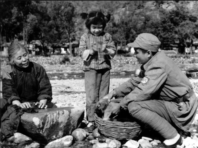 白求恩大夫剧照的剧照