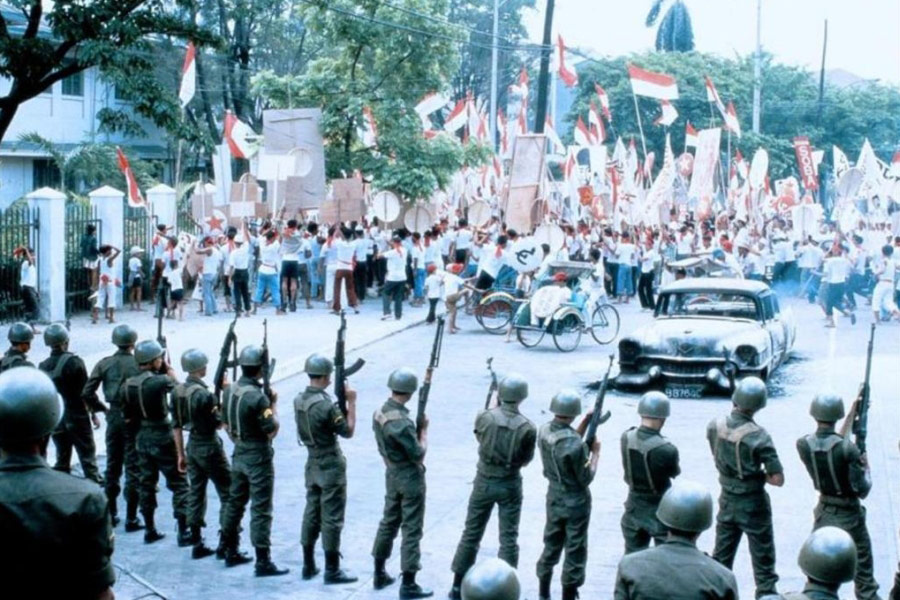 危险年代剧照的剧照