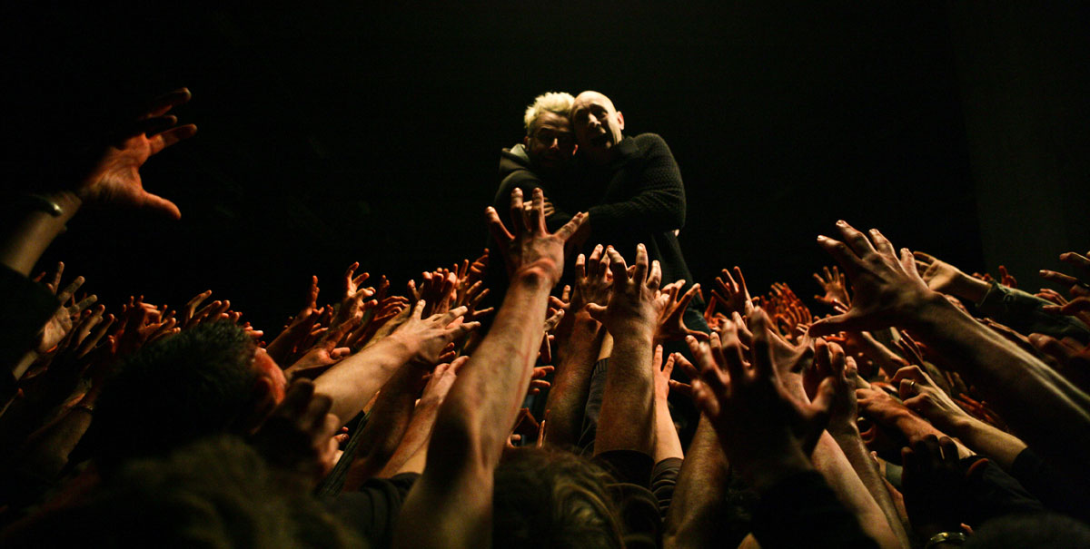 群斗剧照的剧照