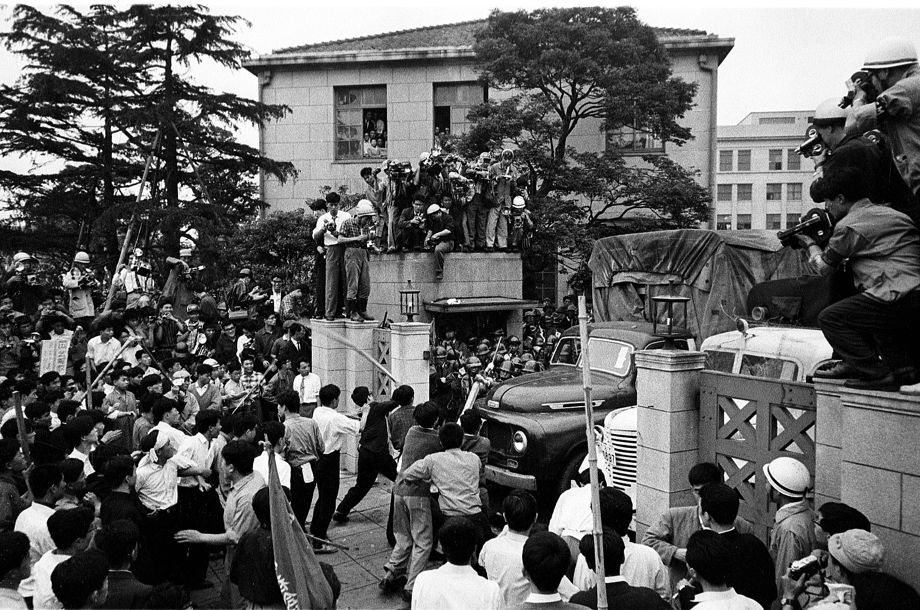 联合赤军实录：通向浅间山庄之路剧照的剧照