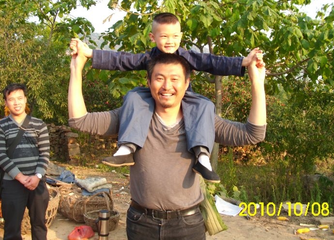 果儿满山红剧照的剧照