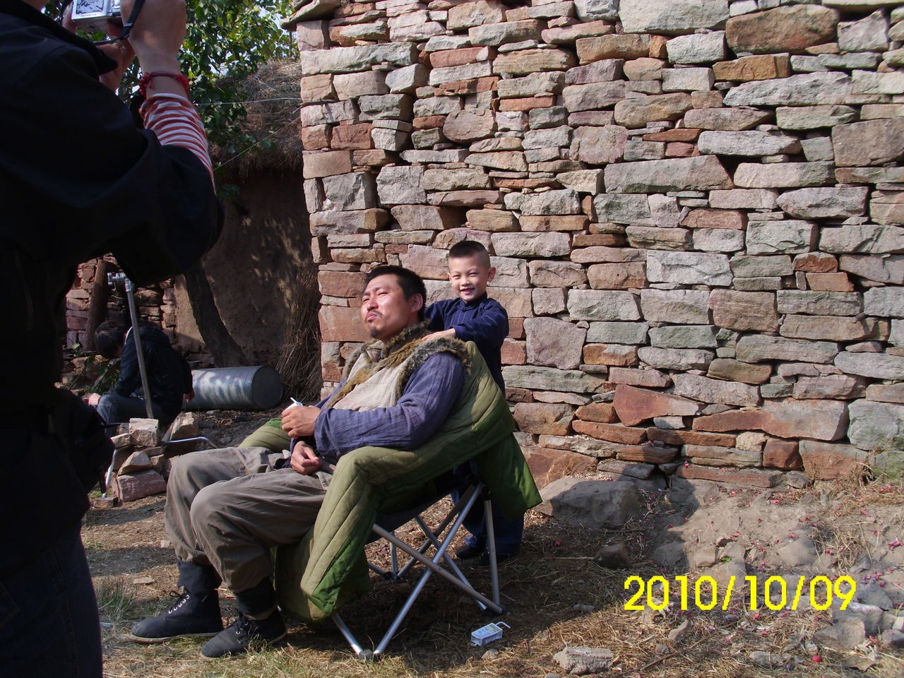 果儿满山红剧照的剧照