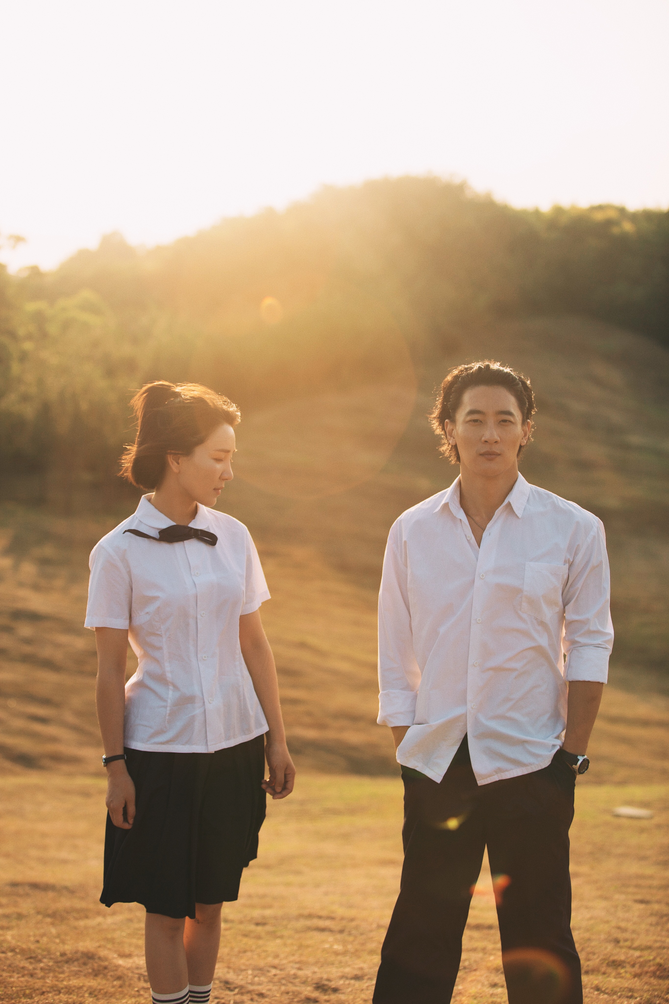 蓝色百褶裙剧照的剧照