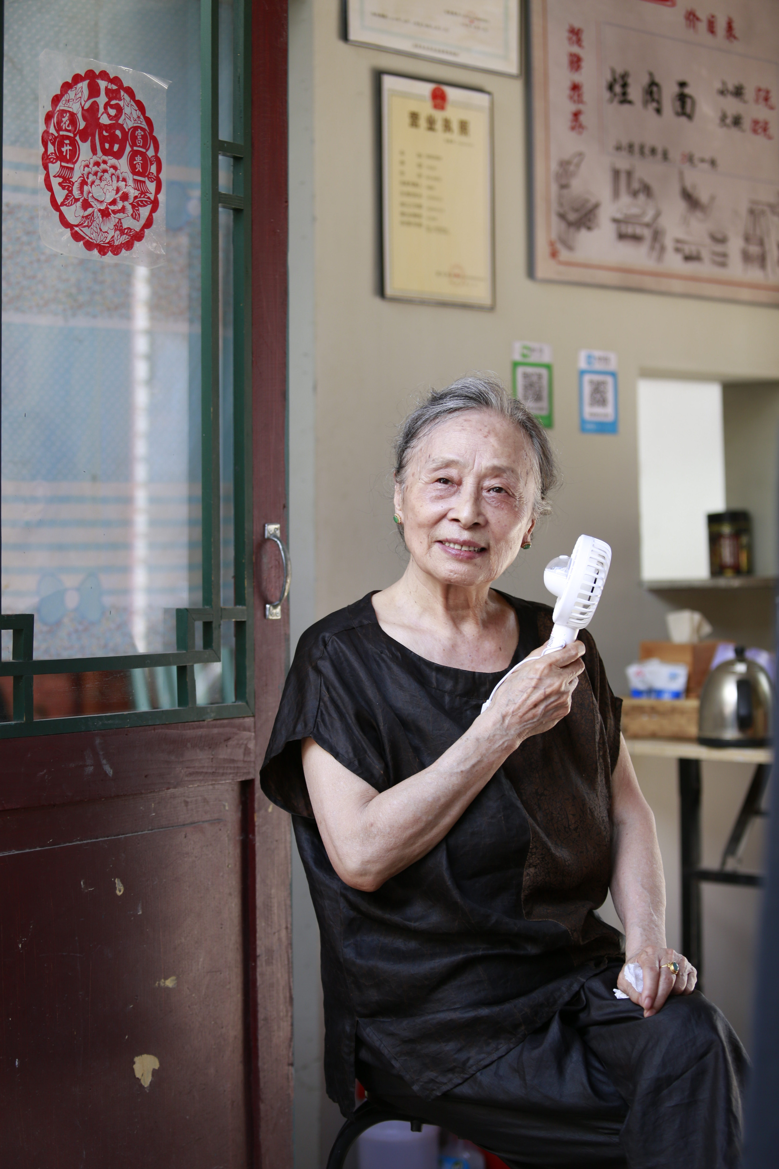 小巷管家剧照的剧照