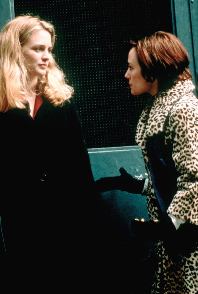 两女一男剧照的剧照