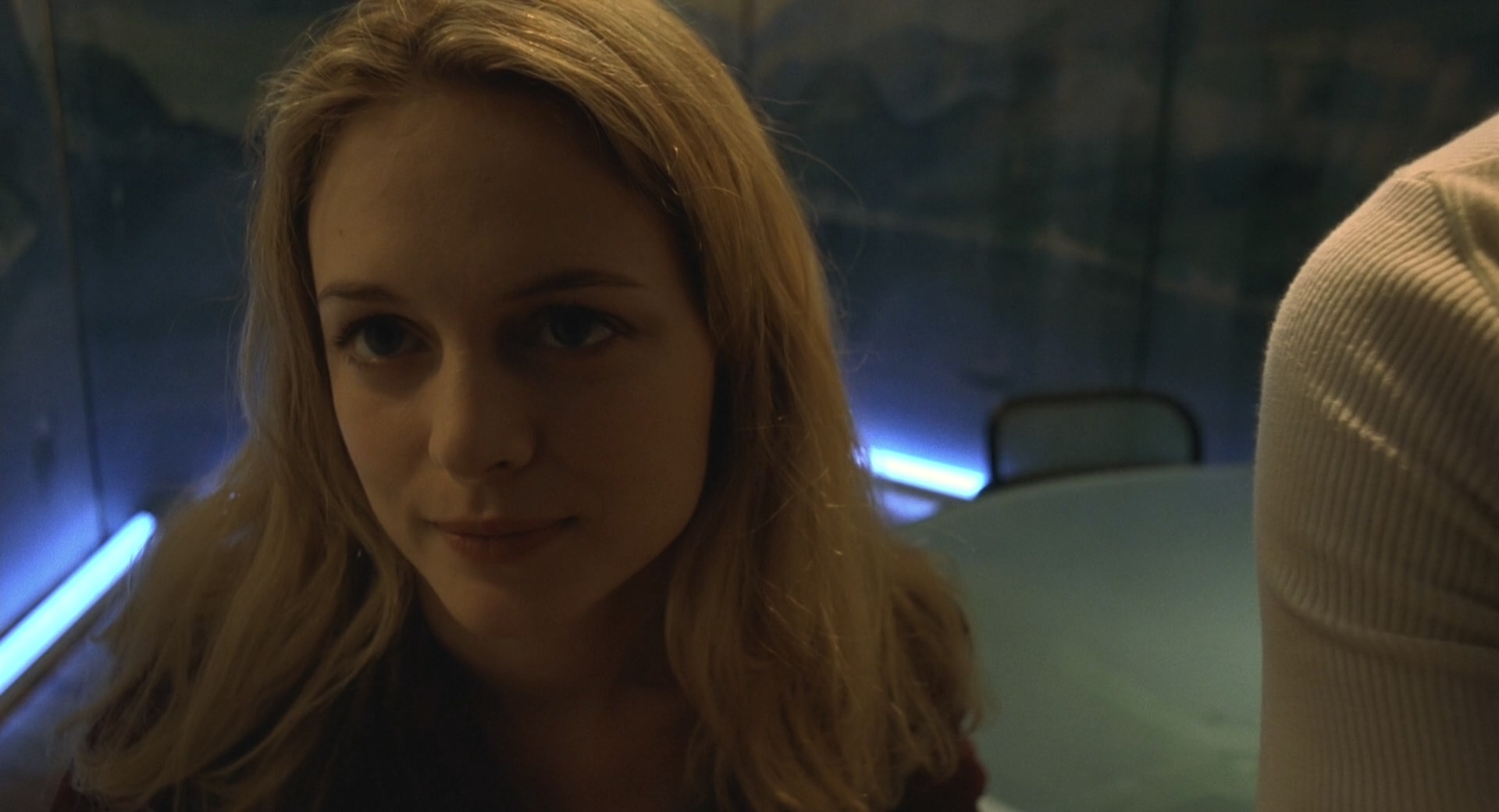 两女一男剧照的剧照