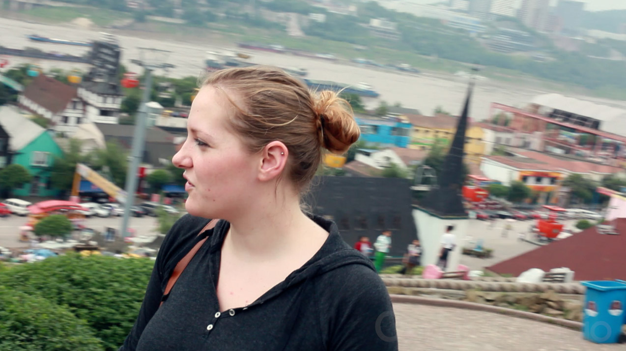 法国女孩在重庆剧照的剧照