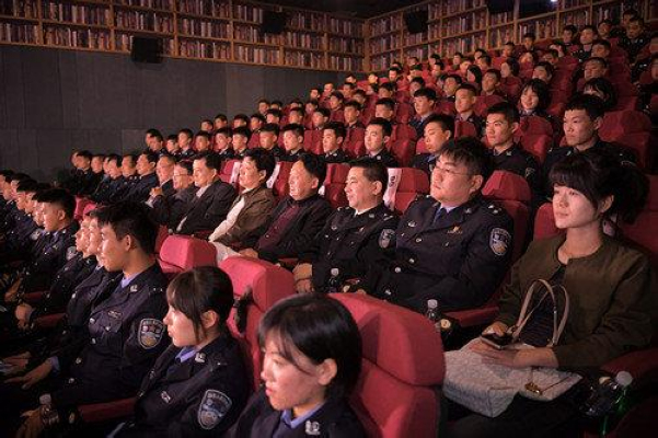 民警攻略剧照的剧照