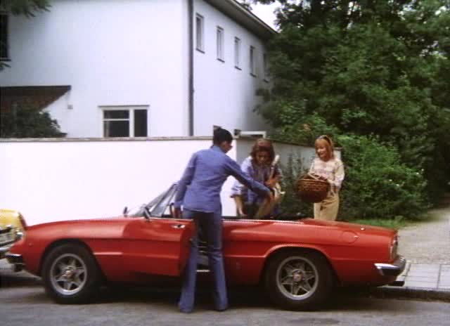 少女遇阿姨剧照的剧照