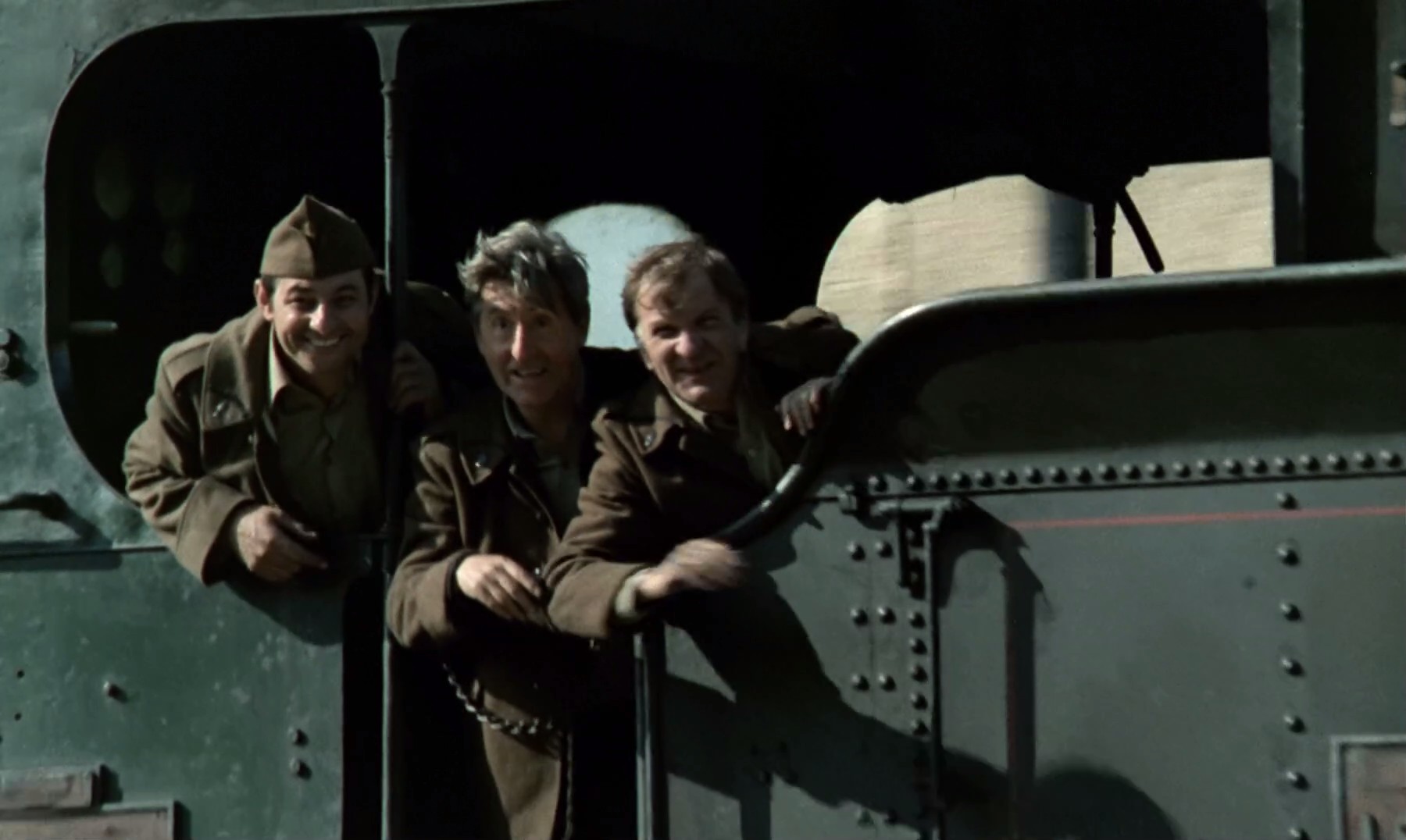 深入敌后搞搞震2剧照的剧照