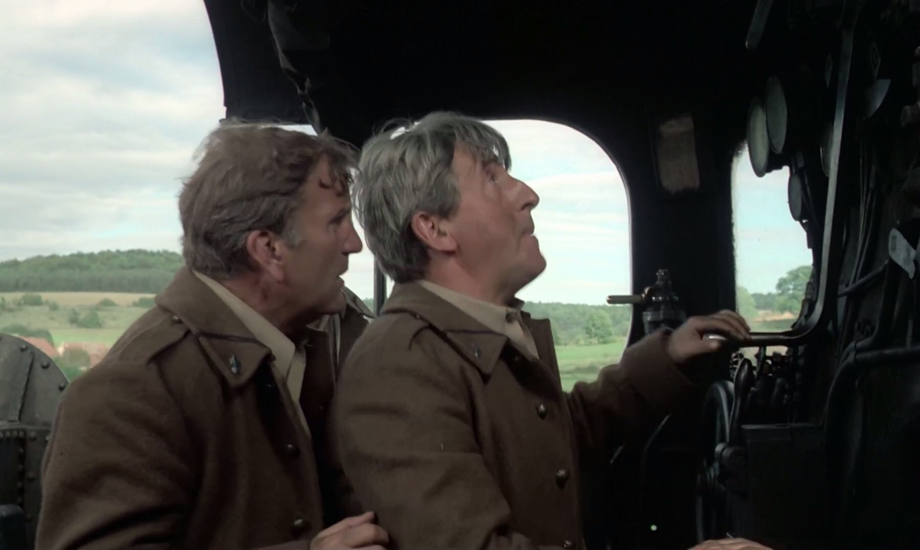 深入敌后搞搞震2剧照的剧照