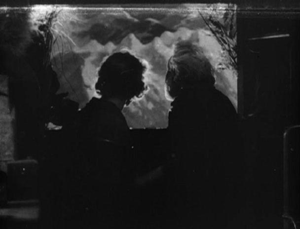 铁路的白蔷薇剧照的剧照