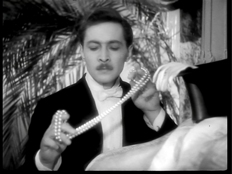 海军少尉巴宁剧照的剧照