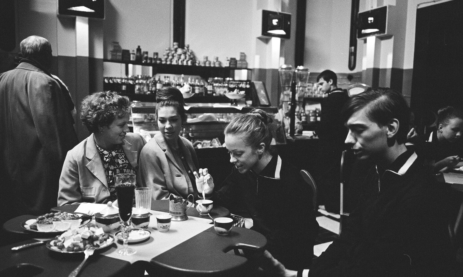 列夫·朗道剧照的剧照