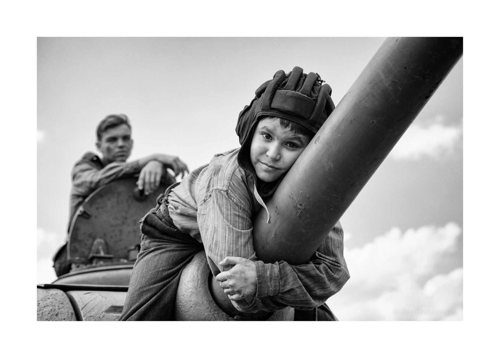 被涂污的鸟剧照的剧照