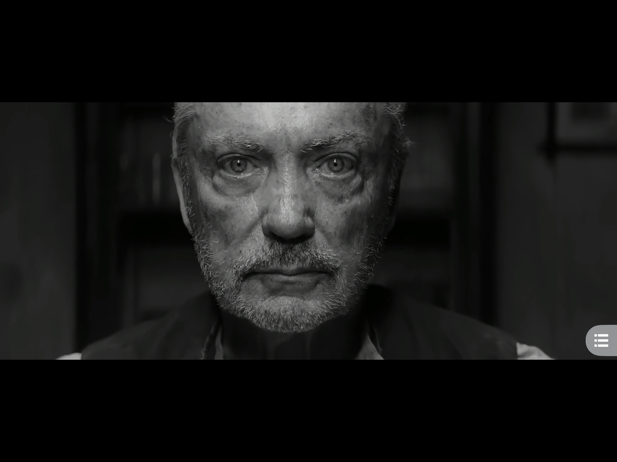 被涂污的鸟剧照的剧照