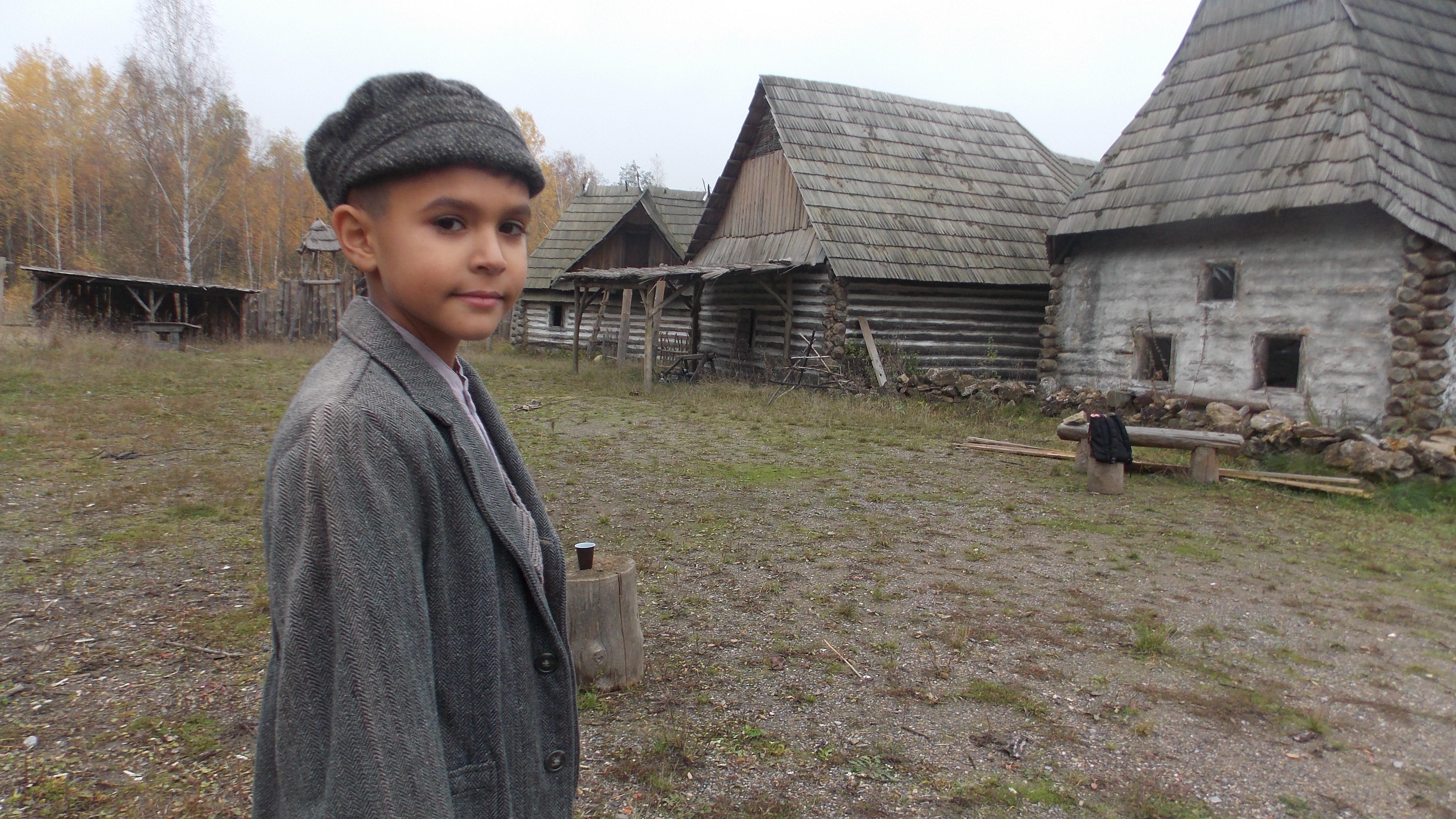 被涂污的鸟剧照的剧照