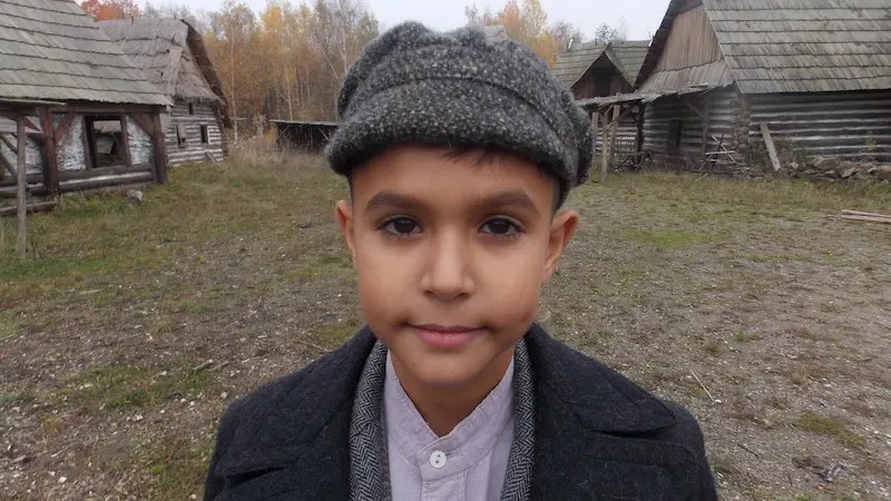 被涂污的鸟剧照的剧照