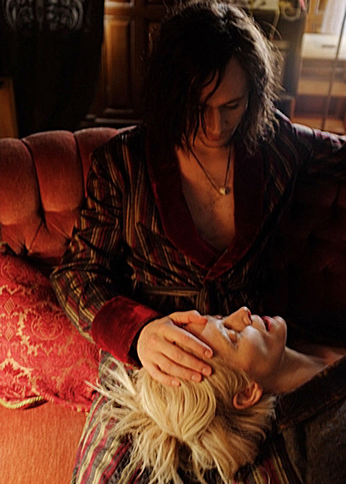 唯爱永生剧照的剧照