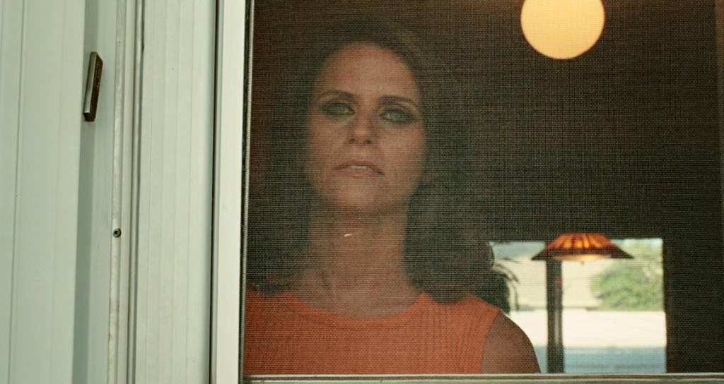 严肃的男人剧照的剧照