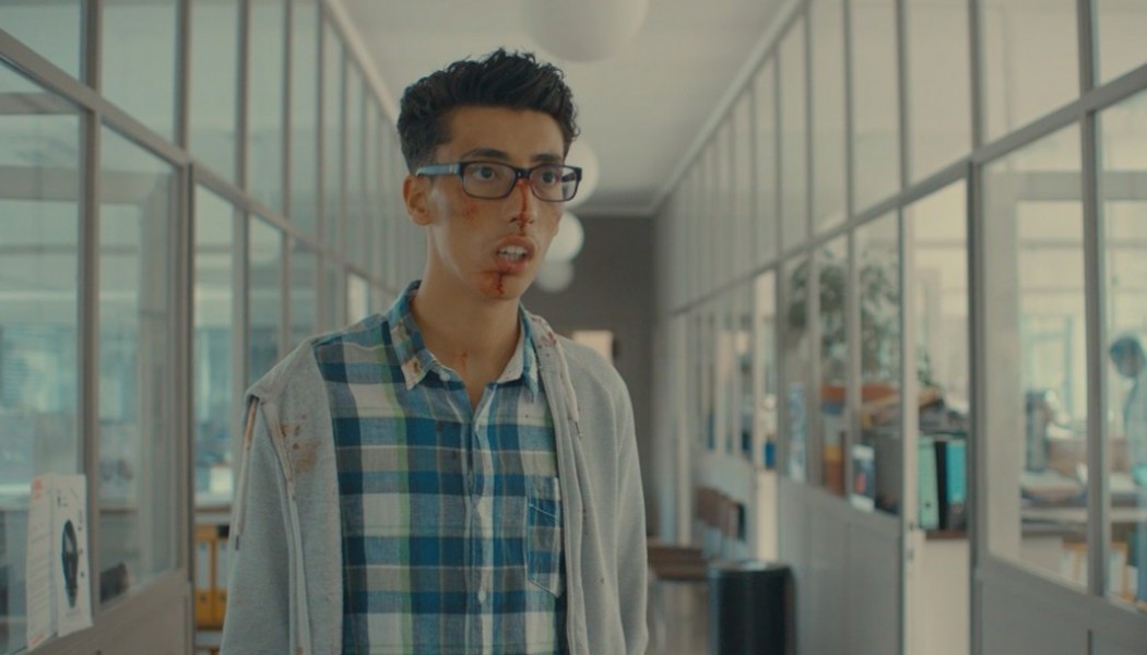 紧急状态了，傻逼剧照的剧照