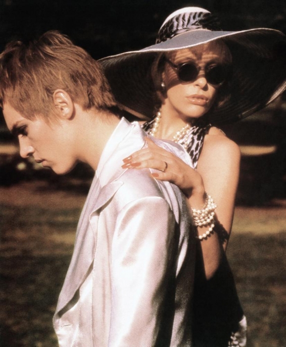 天鹅绒金矿剧照的剧照