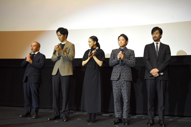 她不知道名字的那些鸟儿剧照的剧照