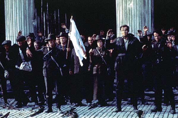 傲气盖天剧照的剧照