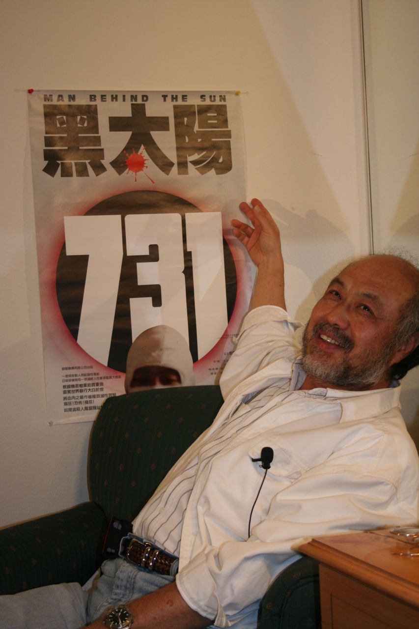 交談的牟敦芾剧照的剧照