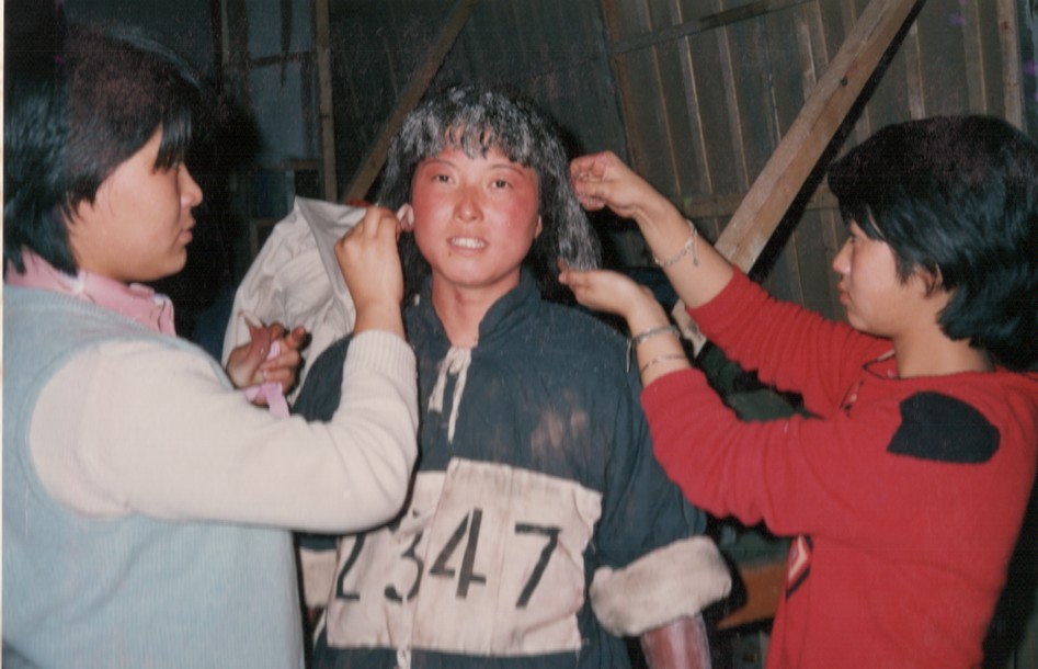 交談的牟敦芾剧照的剧照