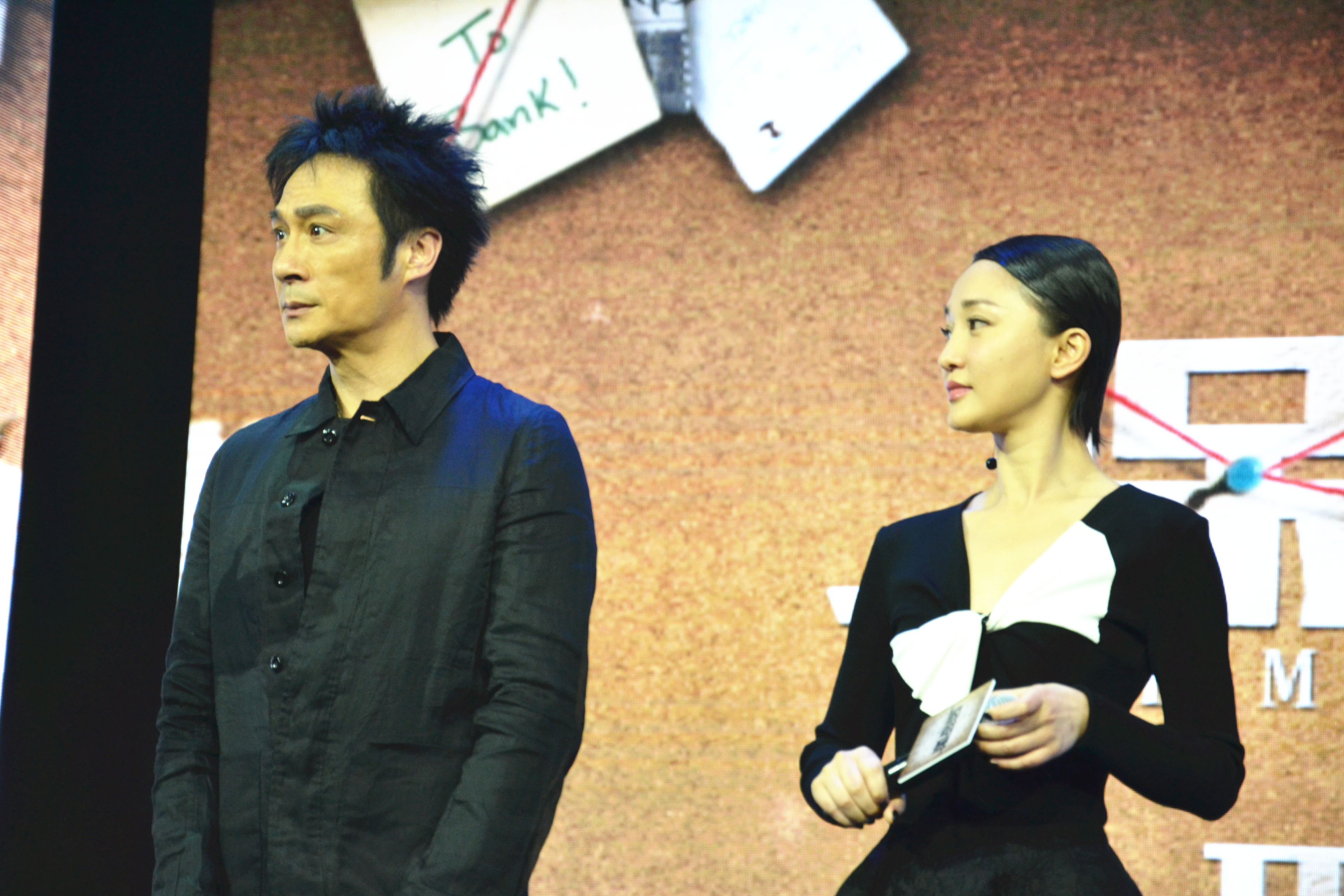 保持沉默剧照的剧照