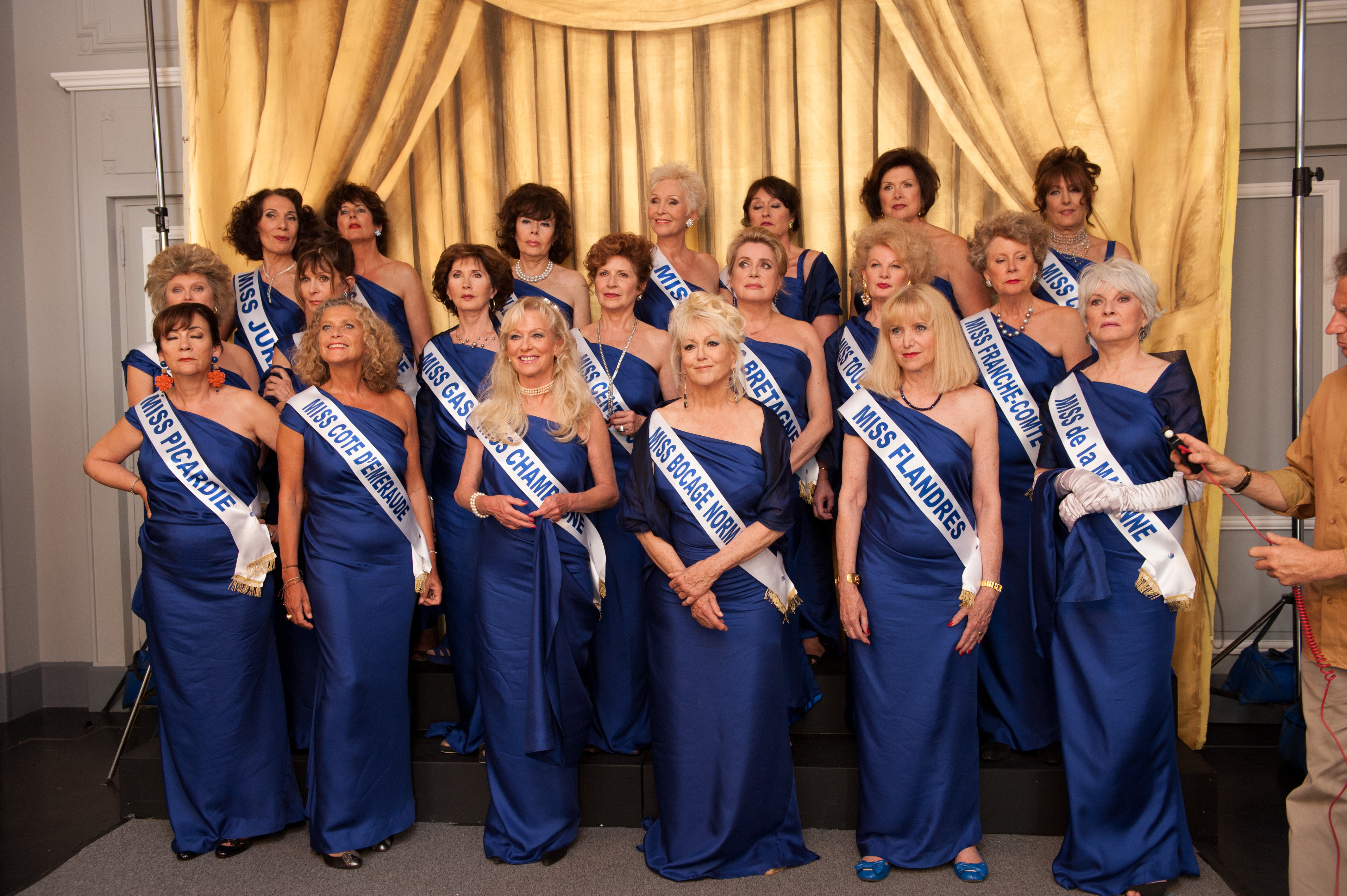 她在路上剧照的剧照