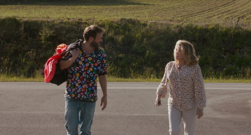 她在路上剧照的剧照