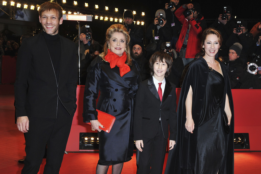 她在路上剧照的剧照