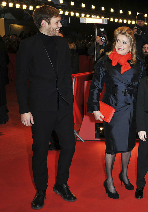 她在路上剧照的剧照