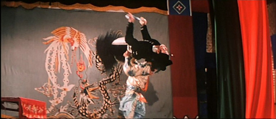 人吓鬼剧照的剧照