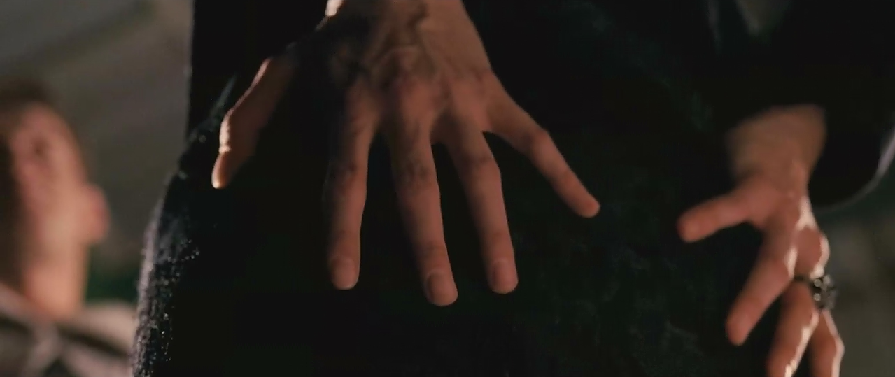 守日人剧照的剧照