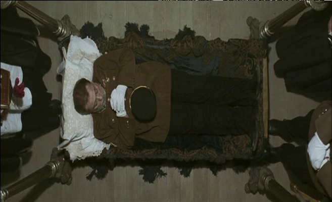 人体雕像剧照的剧照