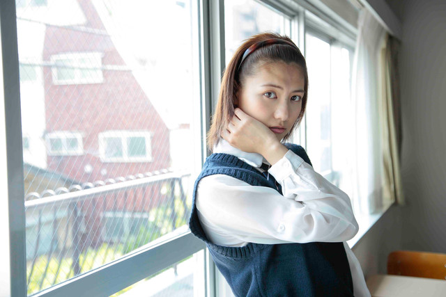 九扇窗戶剧照的剧照