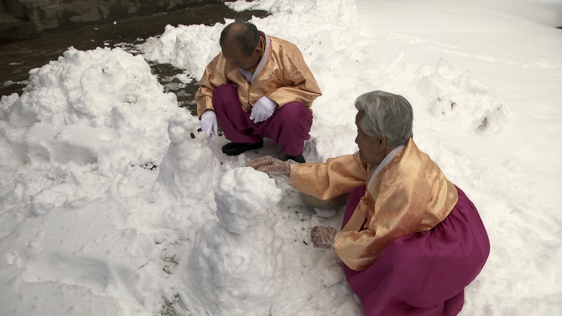 亲爱的，不要跨过那条江剧照的剧照