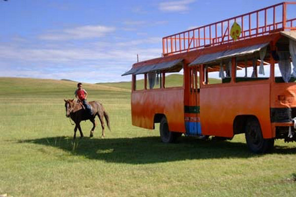 额尔古纳大篷车剧照的剧照