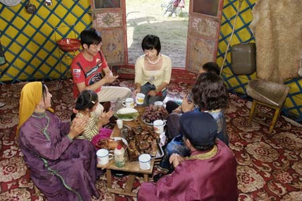 额尔古纳大篷车剧照的剧照