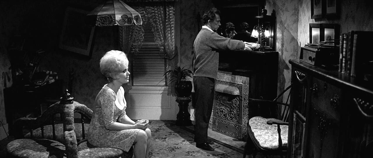 红唇相吻剧照的剧照