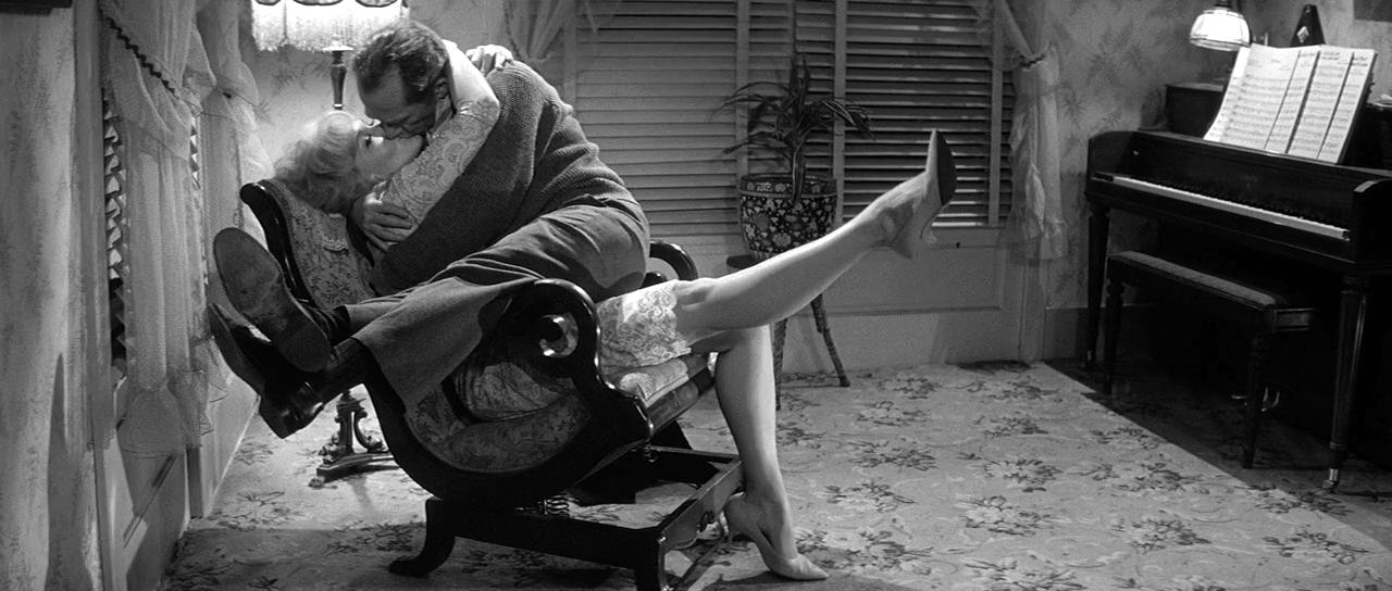 红唇相吻剧照的剧照