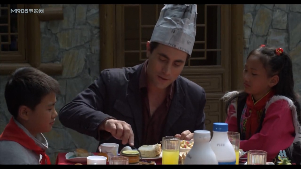 云朵上的羊角花剧照的剧照