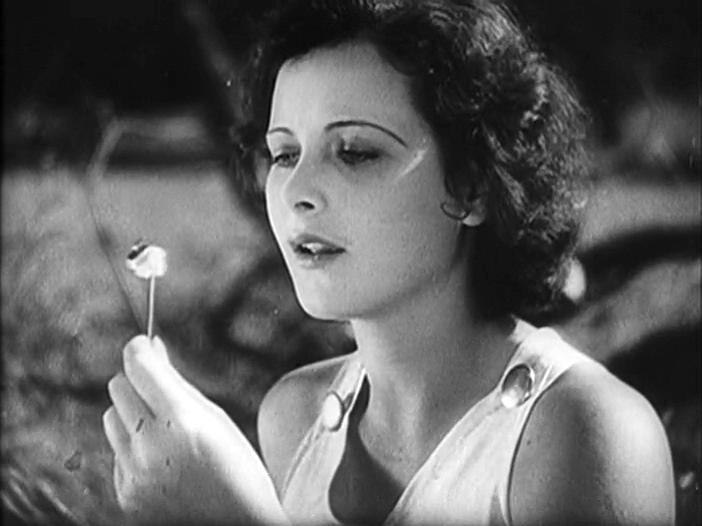 入谜剧照的剧照