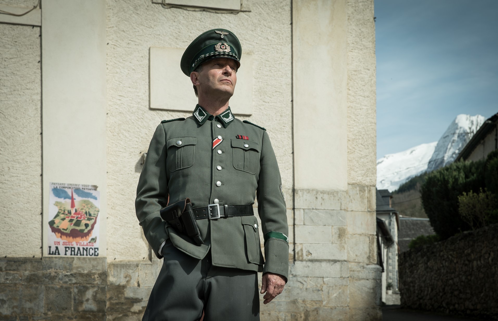 等待安雅剧照的剧照